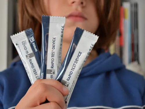 Omicron : allons-nous vers de nouvelles restrictions ? 